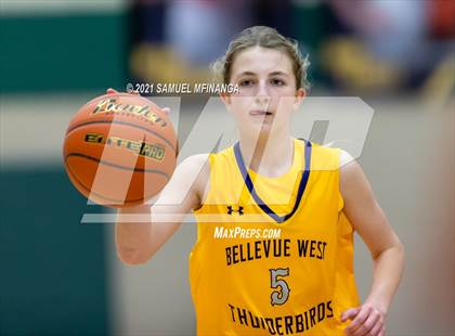 Thumbnail 3 in Bellevue West @ Pius X photogallery.