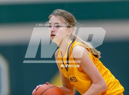 Thumbnail 2 in Bellevue West @ Pius X photogallery.