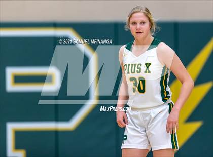 Thumbnail 1 in Bellevue West @ Pius X photogallery.