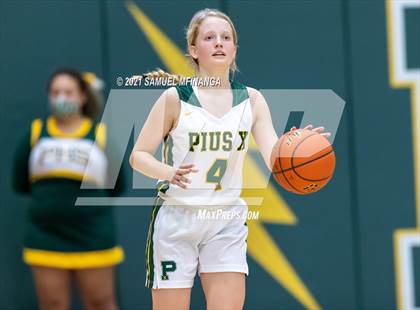 Thumbnail 3 in Bellevue West @ Pius X photogallery.