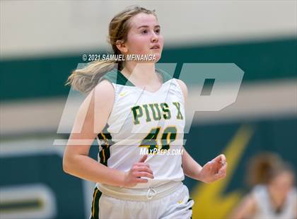 Thumbnail 1 in Bellevue West @ Pius X photogallery.