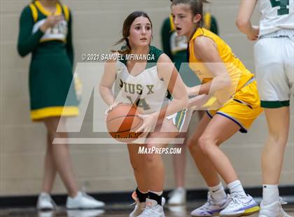 Thumbnail 3 in Bellevue West @ Pius X photogallery.