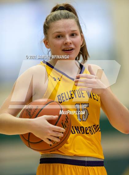 Thumbnail 2 in Bellevue West @ Pius X photogallery.