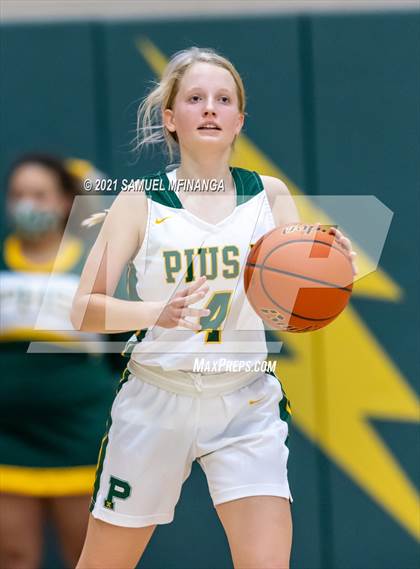 Thumbnail 2 in Bellevue West @ Pius X photogallery.