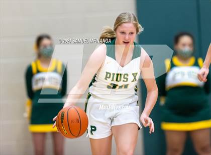 Thumbnail 1 in Bellevue West @ Pius X photogallery.