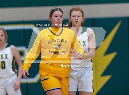 Thumbnail 2 in Bellevue West @ Pius X photogallery.