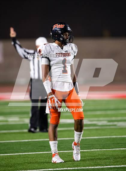 Thumbnail 3 in Liberty vs Pittsburg (CIF State Northern Div 1-A Championship) photogallery.