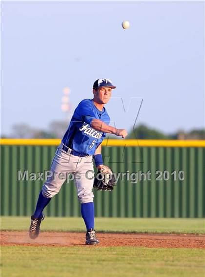 Thumbnail 3 in Crandall @ North Forney photogallery.