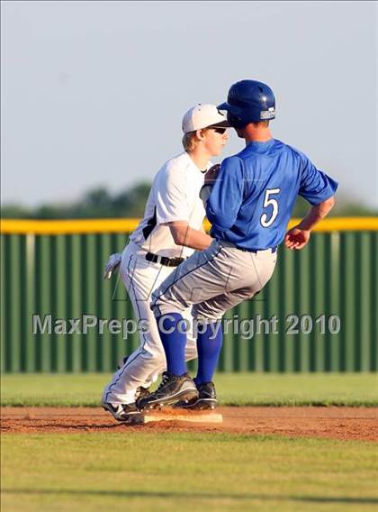 Thumbnail 2 in Crandall @ North Forney photogallery.