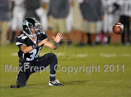 Thumbnail 3 in Workman vs. Azusa photogallery.