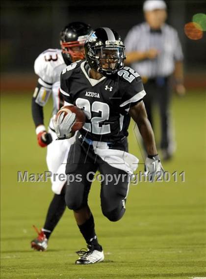 Thumbnail 2 in Workman vs. Azusa photogallery.