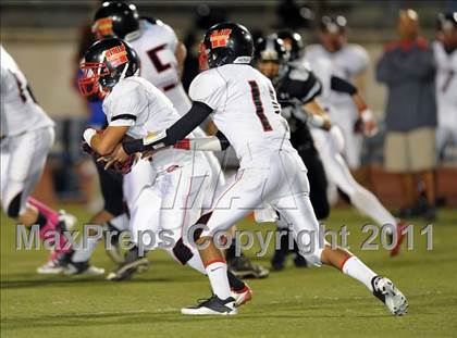 Thumbnail 2 in Workman vs. Azusa photogallery.