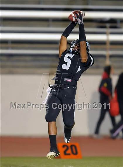 Thumbnail 3 in Workman vs. Azusa photogallery.