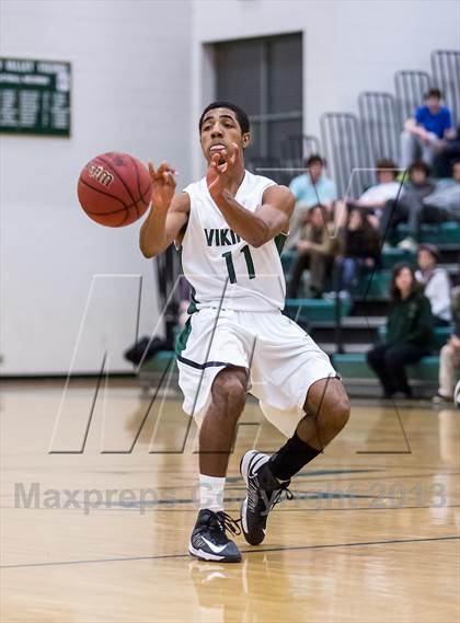 Thumbnail 2 in Dominion vs Loudoun Valley (Dulles District Quarterfinal) photogallery.