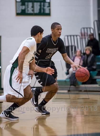 Thumbnail 3 in Dominion vs Loudoun Valley (Dulles District Quarterfinal) photogallery.