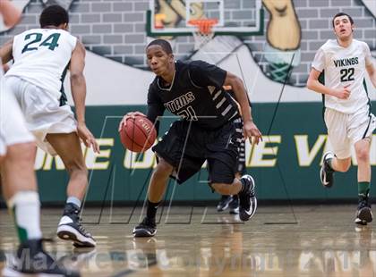 Thumbnail 3 in Dominion vs Loudoun Valley (Dulles District Quarterfinal) photogallery.