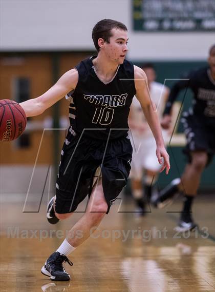 Thumbnail 3 in Dominion vs Loudoun Valley (Dulles District Quarterfinal) photogallery.