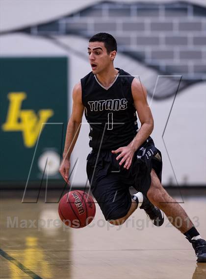 Thumbnail 2 in Dominion vs Loudoun Valley (Dulles District Quarterfinal) photogallery.