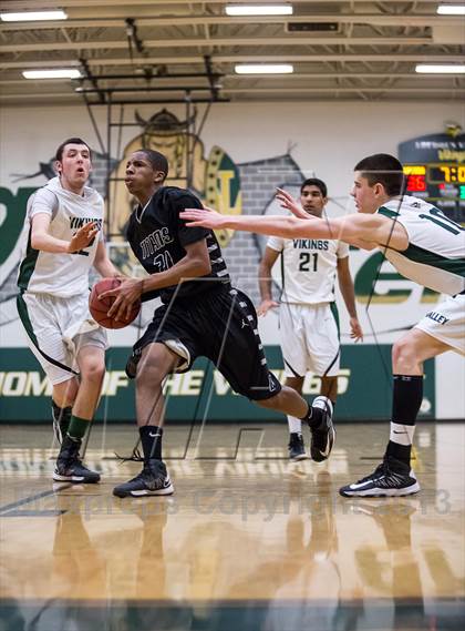 Thumbnail 2 in Dominion vs Loudoun Valley (Dulles District Quarterfinal) photogallery.