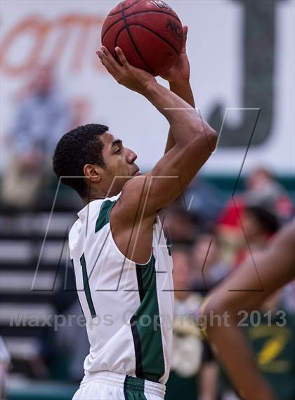 Thumbnail 3 in Dominion vs Loudoun Valley (Dulles District Quarterfinal) photogallery.