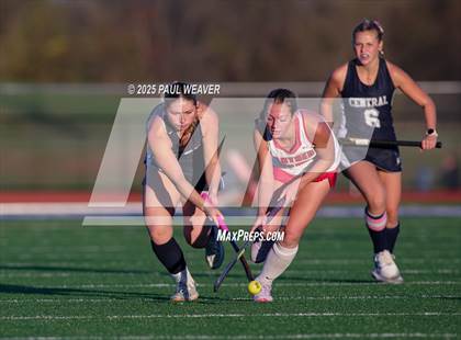 Thumbnail 1 in Bloomsburg vs. Central Columbia (PIAA D4 1A Semifinal) photogallery.