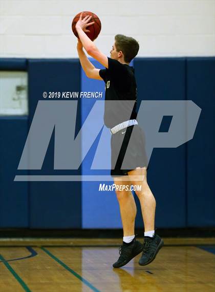Thumbnail 3 in Verrado vs. Apollo (Sunnyslope Hoopsgiving Basketball Tournament) photogallery.