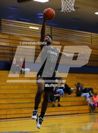 Thumbnail 2 in Verrado vs. Apollo (Sunnyslope Hoopsgiving Basketball Tournament) photogallery.