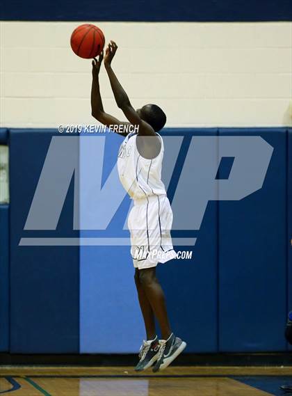 Thumbnail 2 in Verrado vs. Apollo (Sunnyslope Hoopsgiving Basketball Tournament) photogallery.