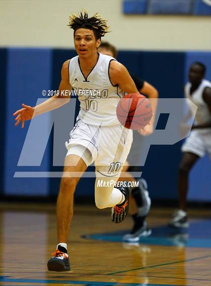 Thumbnail 1 in Verrado vs. Apollo (Sunnyslope Hoopsgiving Basketball Tournament) photogallery.