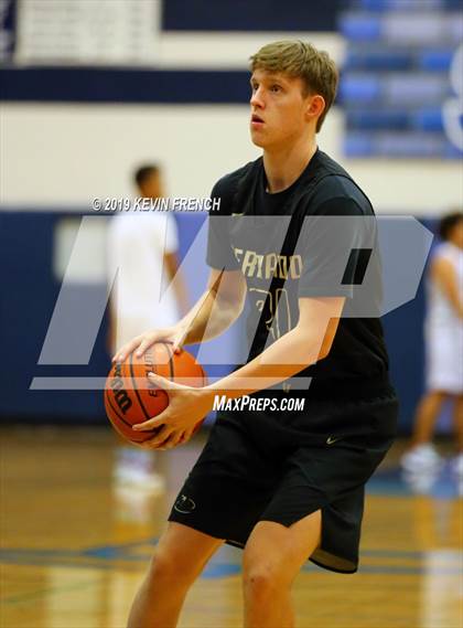 Thumbnail 3 in Verrado vs. Apollo (Sunnyslope Hoopsgiving Basketball Tournament) photogallery.