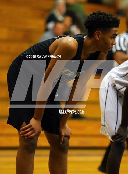 Thumbnail 2 in Verrado vs. Apollo (Sunnyslope Hoopsgiving Basketball Tournament) photogallery.