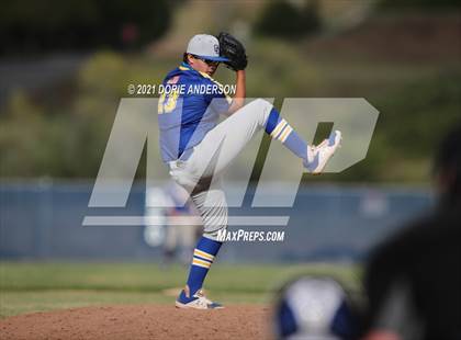 Thumbnail 2 in Del Campo @ Vista del Lago photogallery.
