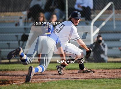 Thumbnail 2 in Del Campo @ Vista del Lago photogallery.