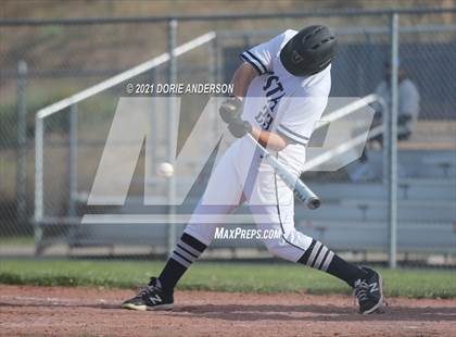 Thumbnail 2 in Del Campo @ Vista del Lago photogallery.