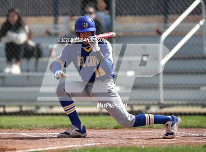 Thumbnail 1 in Del Campo @ Vista del Lago photogallery.