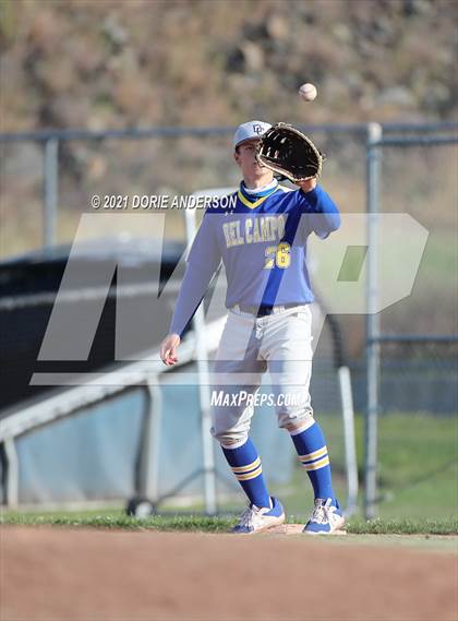 Thumbnail 2 in Del Campo @ Vista del Lago photogallery.