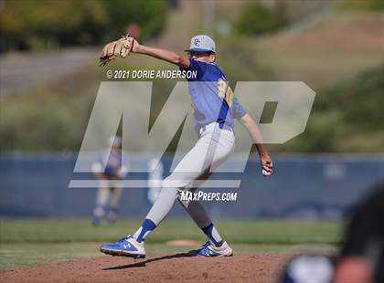 Thumbnail 3 in Del Campo @ Vista del Lago photogallery.