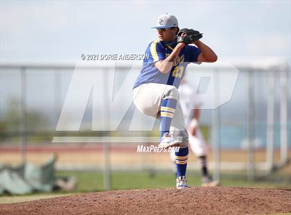 Thumbnail 3 in Del Campo @ Vista del Lago photogallery.