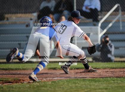 Thumbnail 1 in Del Campo @ Vista del Lago photogallery.