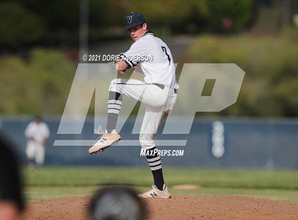 Thumbnail 2 in Del Campo @ Vista del Lago photogallery.