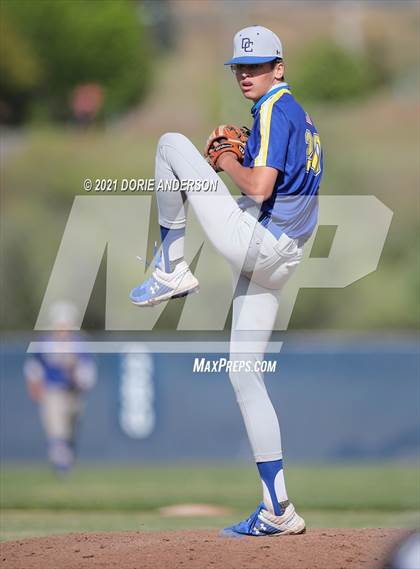 Thumbnail 2 in Del Campo @ Vista del Lago photogallery.
