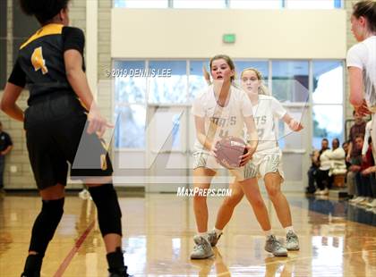 Thumbnail 2 in Bishop O'Dowd vs. Miramonte (CIF NCS D2 Final) photogallery.