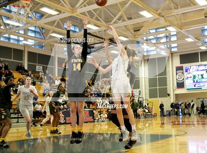 Thumbnail 3 in Bishop O'Dowd vs. Miramonte (CIF NCS D2 Final) photogallery.