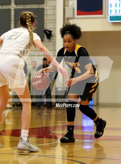 Thumbnail 2 in Bishop O'Dowd vs. Miramonte (CIF NCS D2 Final) photogallery.