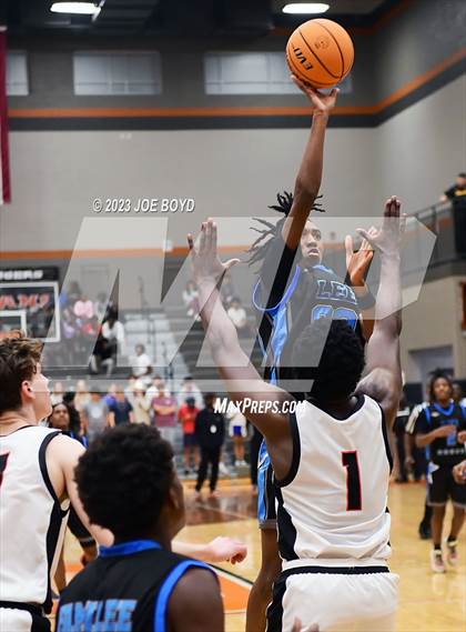 Thumbnail 1 in Lee @ Grissom photogallery.