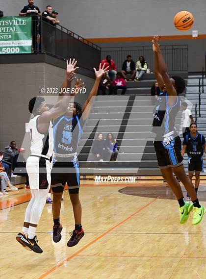 Thumbnail 2 in Lee @ Grissom photogallery.