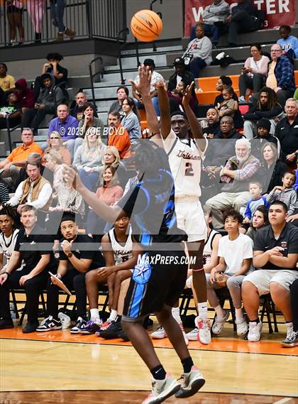 Thumbnail 1 in Lee @ Grissom photogallery.
