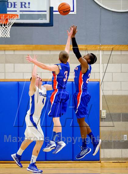 Thumbnail 2 in Folsom vs. Rocklin (Rocklin Holiday Classic) photogallery.