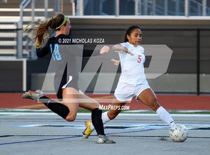 Thumbnail 2 in Harvard-Westlake vs. Villa Park (CIF-SS D1 Final) photogallery.
