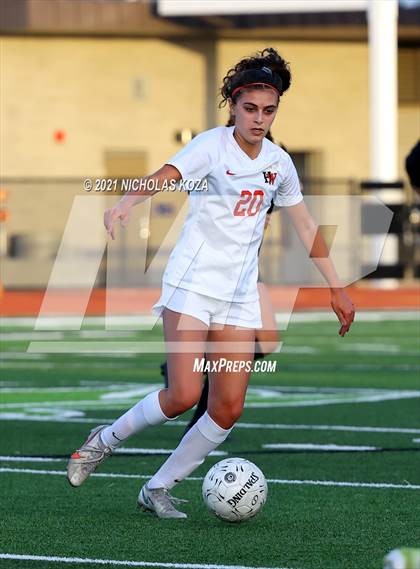 Thumbnail 3 in Harvard-Westlake vs. Villa Park (CIF-SS D1 Final) photogallery.